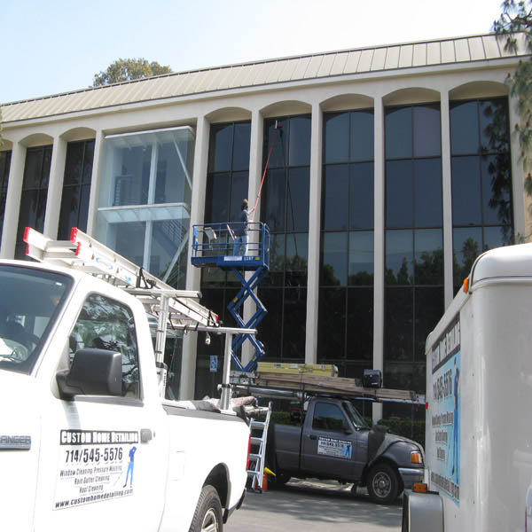 Pressure Washing Commercial Buildings